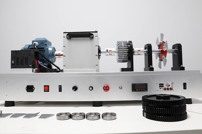 機(jī)械設(shè)備故障模擬試驗(yàn)臺