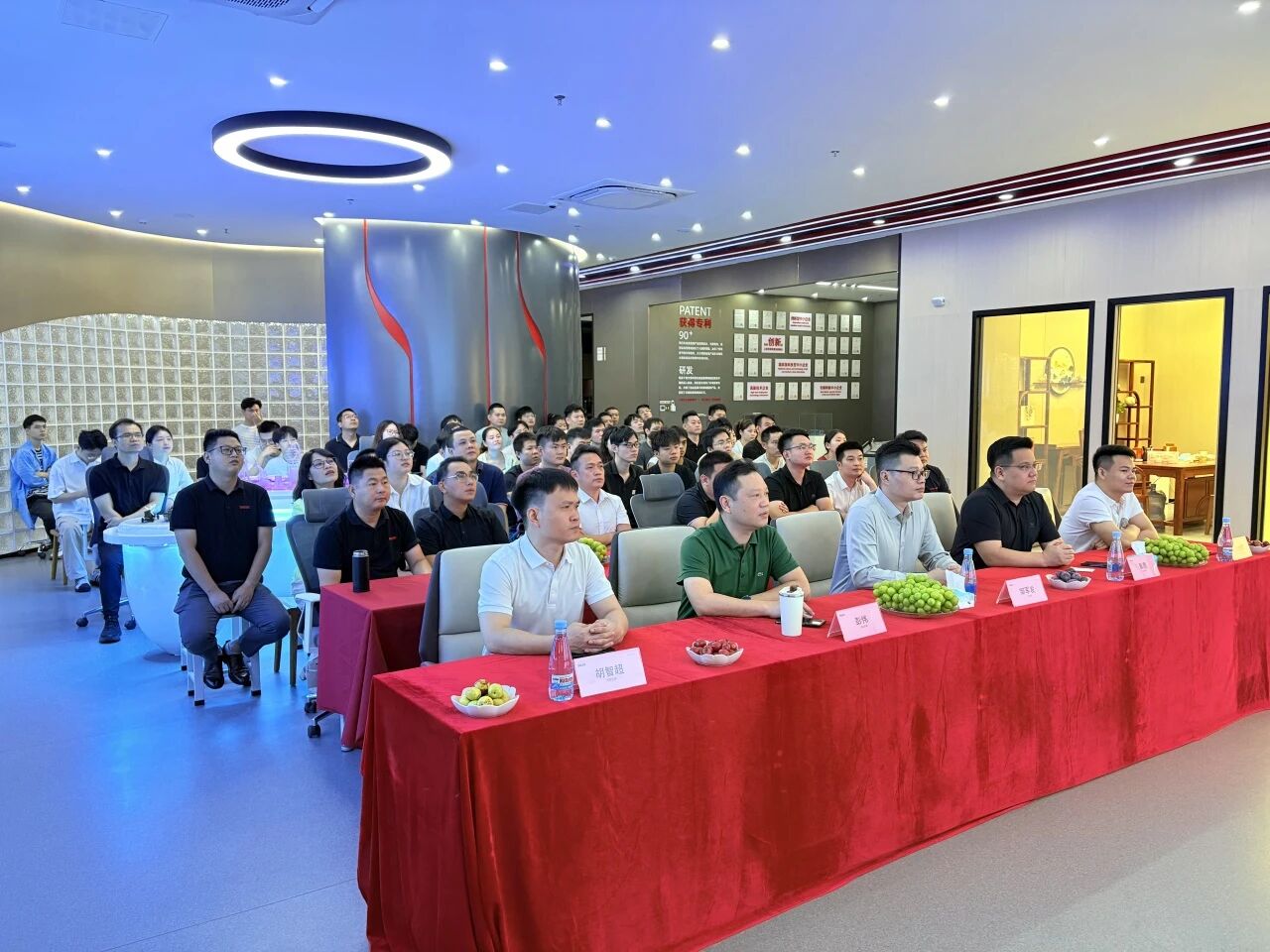 9.3從閱兵看中國(guó)智造底氣!智火柴以油品監(jiān)測(cè)實(shí)力護(hù)航 “國(guó)之重器” 圖1