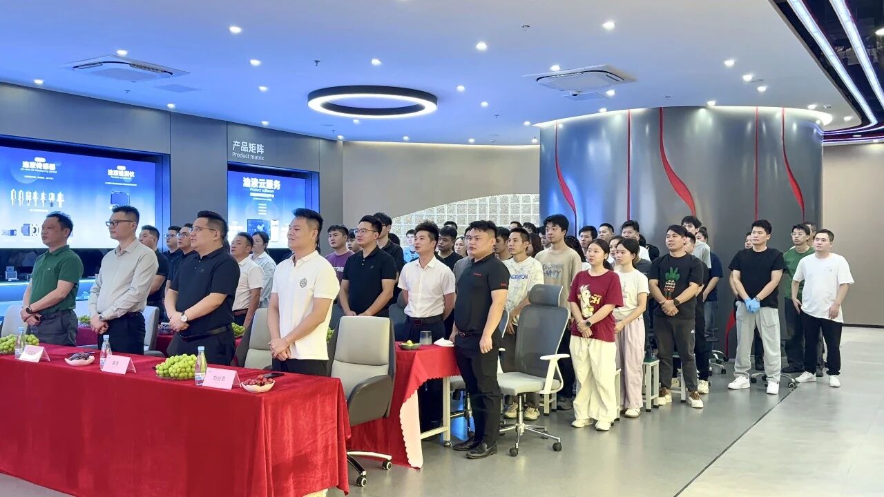 9.3從閱兵看中國(guó)智造底氣!智火柴以油品監(jiān)測(cè)實(shí)力護(hù)航 “國(guó)之重器” 圖2