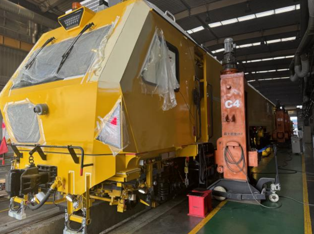 中國(guó)鐵建壓軌列車(chē)智能在線(xiàn)油液監(jiān)測(cè)系統(tǒng)應(yīng)用案例